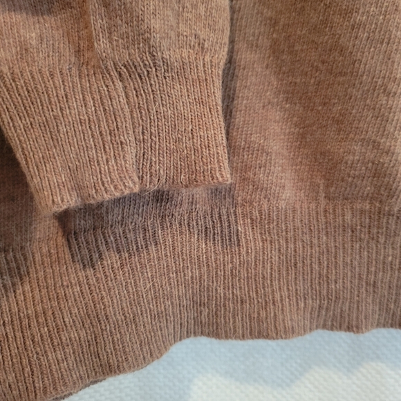 BCBG Brown Ruffle V-neck pullover Fall Sweater size Small New! - Picture 5 of 7